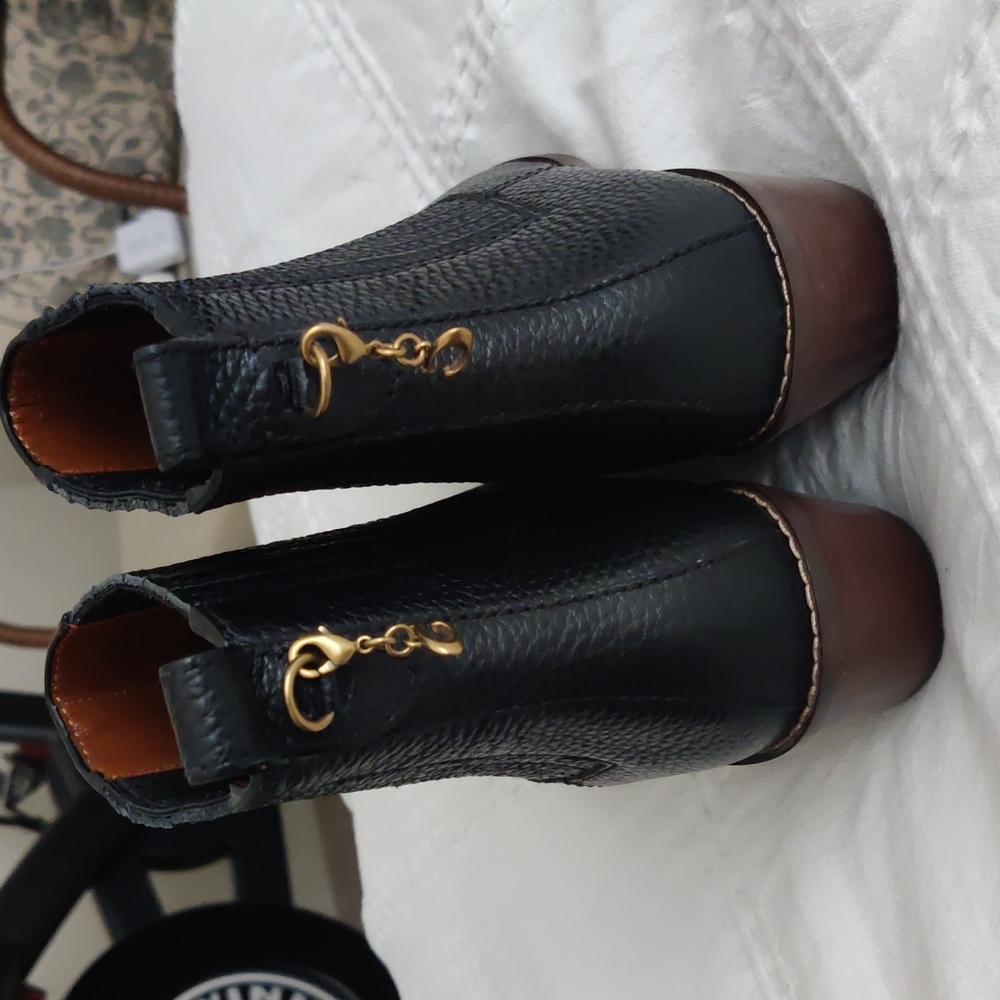 Coach Melody bootie